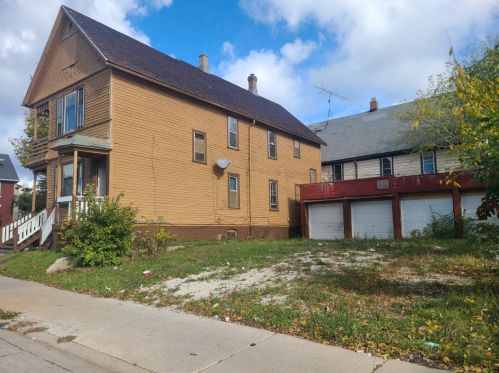 1854 27th St, Milwaukee WI  53208-2001 exterior