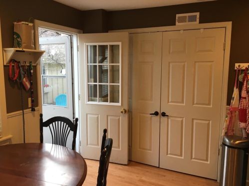 230 Crescent Ave, Elmhurst IL  60126-4302 exterior