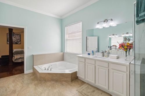 1137 Brantley Est Dr, Altamonte Springs FL 32714-5617 exterior