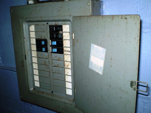 1028 18th St, Milwaukee WI  53204-2036 exterior