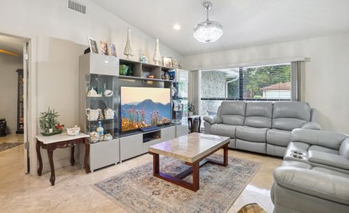 19999 Back Nine Dr, Boca Raton FL  33498-4706 exterior