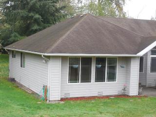 24117 Locust Way, Bothell WA  98021-9262 exterior
