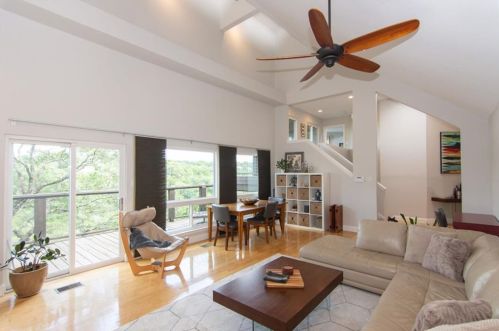 8607 Appalachian Dr, Austin TX  78759-7929 exterior