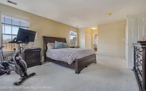 17 Cottonwood Dr, Jackson Twp NJ 08527-4940 exterior