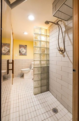 1657 Charles Ave, Saint Paul MN 55104-2226 exterior