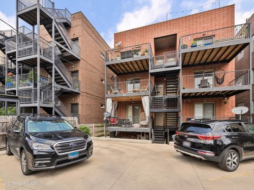 2433 Haddon Ave, Chicago IL  60622-8730 exterior