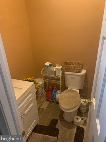 53 28th St, Camden NJ 08105-1256 exterior