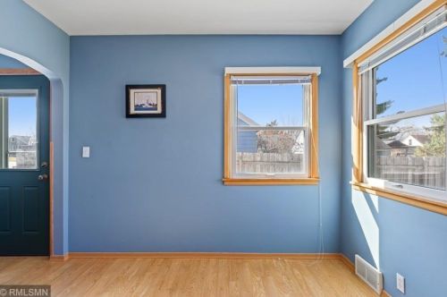 1425 Avon St, Saint Paul MN 55117-4007 exterior