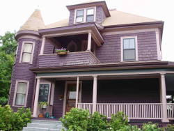 253 Crafts St, Newton, MA 02460-1440