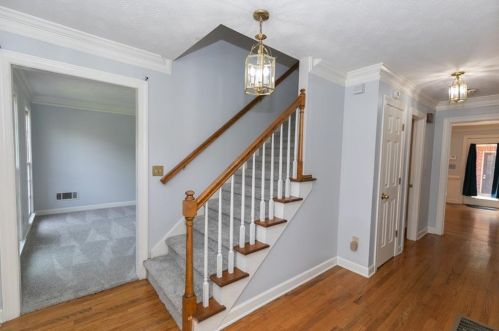 2863 Livsey Woods Dr, Tucker, GA 30084-2585