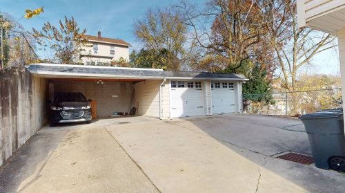 271 Lelia St, Pittsburgh PA  15211-2330 exterior