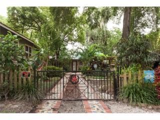 106 Fern St, Tampa FL  33604-6226 exterior