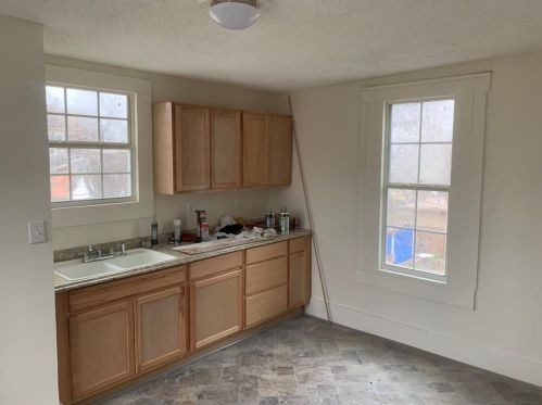 617 Gandy St, Denison, TX 75021-2813