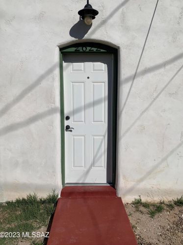 2622 6 St, Tucson AZ 85716-4852 exterior