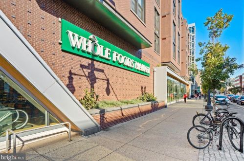 828 18th St, Washington DC  20002-6902 exterior