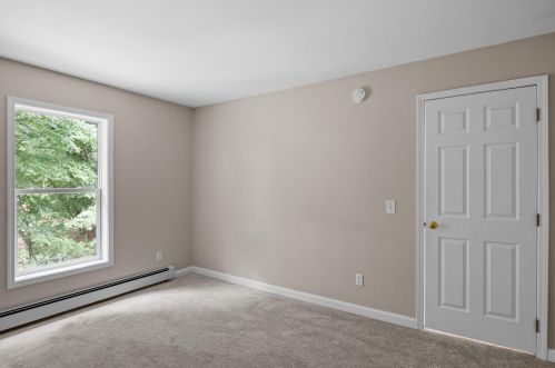 465 Josiah Bartlett Rd, Concord NH 03301-5919 exterior