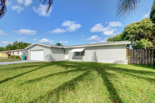 2110 1st St, Boynton Beach, FL 33435-7275