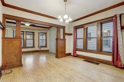 1109 73 St, Milwaukee WI 53214-3129 exterior