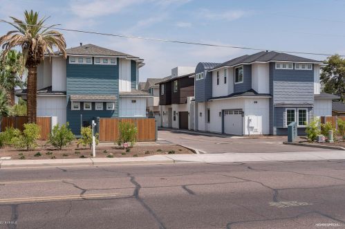 4017 40th St, Phoenix AZ 85018-5243 exterior