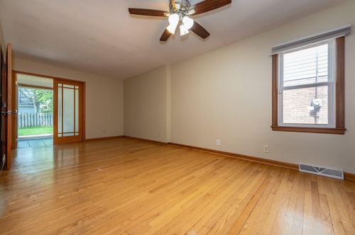 2325 89, Milwaukee WI 53226-1802 exterior