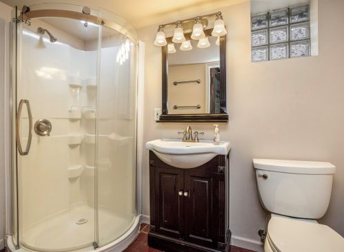 2867 Superior St, Milwaukee WI  53207-2550 exterior