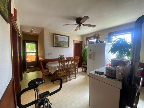 175 Perry Ave, Worcester MA 01610-2049 exterior