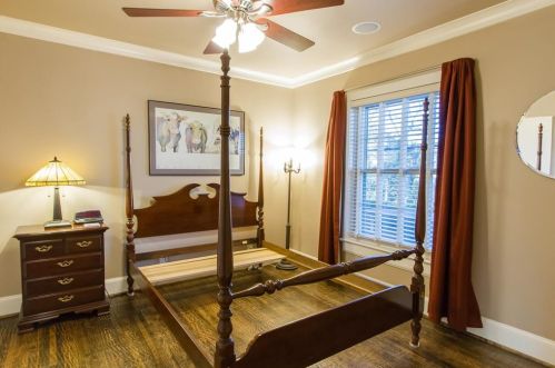 6469 Bordeaux Ave, Dallas TX 75209-5703 exterior