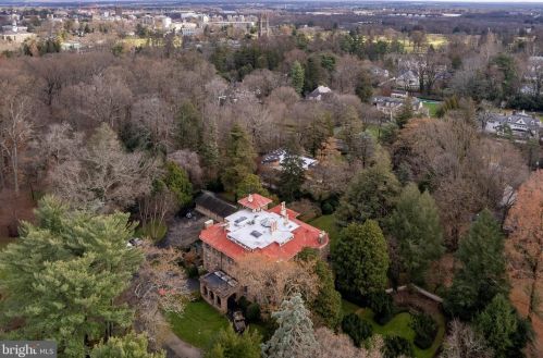 68 Lovers Ln, Princeton NJ 08540-6806 exterior