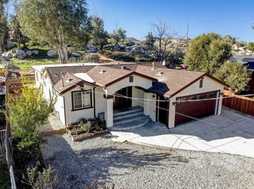 24 A St, Perris CA 92570-1962 exterior