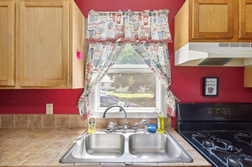 310 Kiddville St, Belding MI 48809-9593 exterior