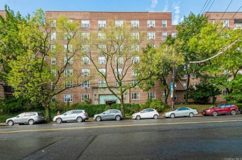 5601 Riverdale Ave, Bronx NY 10471-2119 exterior