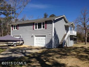 112 Croaker St, Davis, NC 28524-7002