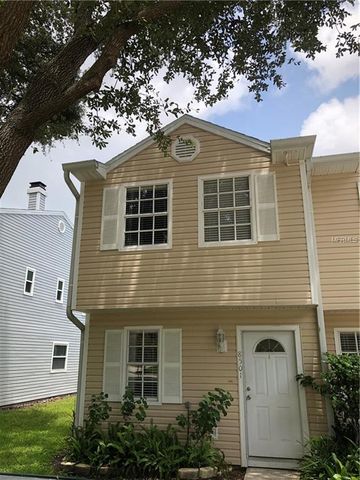 8501 J R Manor Dr, Tampa, FL 33634-1060