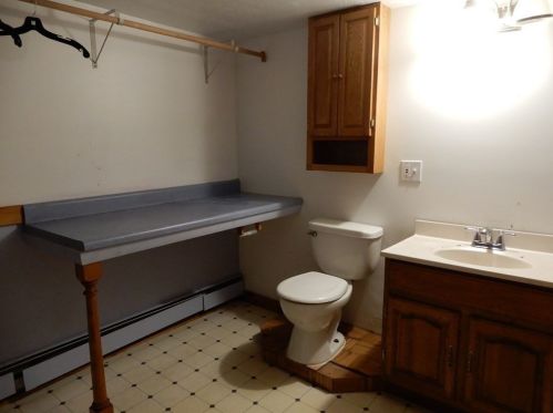 15 Monroe St, Ware MA 01082-1608 exterior