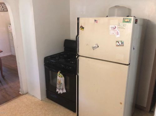 711 G Ave, Kalamazoo MI 49004-1404 exterior