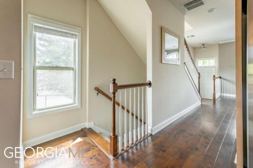 7490 Glisten Ave, Atlanta GA 30328-2865 exterior