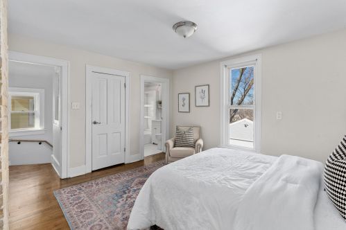 350 Smith St, Milwaukee WI  53207-1508 exterior