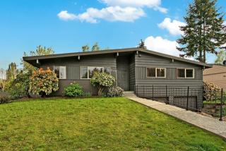 2749 143rd Pl, Seattle, WA 98125-3524