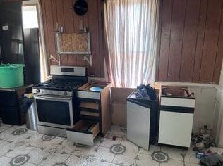 754 25th St, Milwaukee WI 53204-1039 exterior