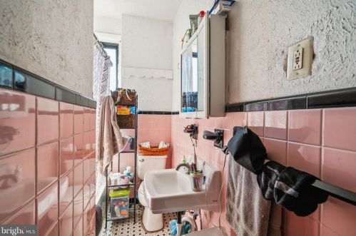 2114 22nd St, Philadelphia PA 19121-1401 exterior