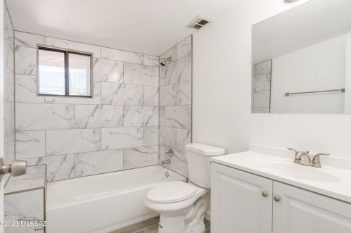 227 24 St, Tucson AZ 85713-1645 exterior