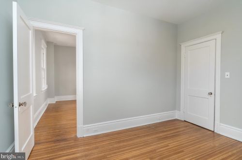 3524 Edmunds St, Washington DC 20007-1463 exterior