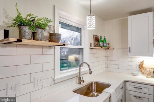 536 Friendship Ave, Lancaster PA  17601-4416 exterior