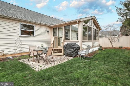 409 Chapelwood Dr, Hanover PA  17331-5232 exterior