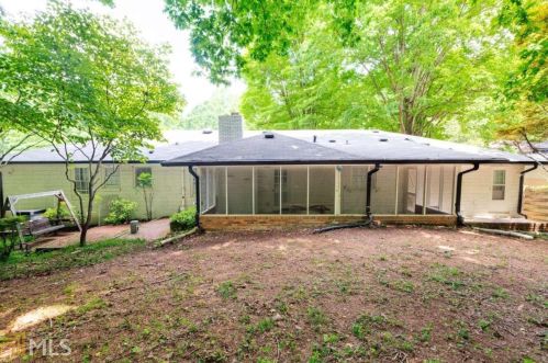 2524 Midvale Ct, Tucker GA  30084-3348 exterior