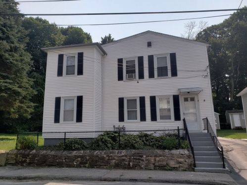 14 Goddard St, Webster, MA 01570-2407
