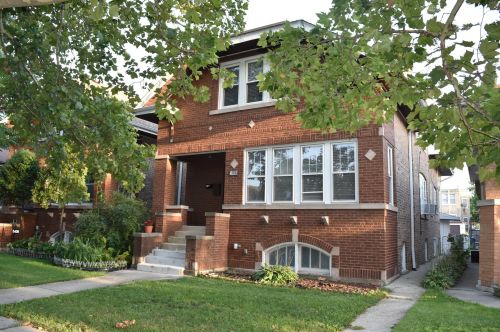 5411 Henderson St, Chicago, IL 60641-4134