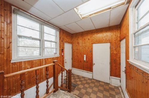 1816 Kellogg Ave, Waukegan IL 60087-4705 exterior