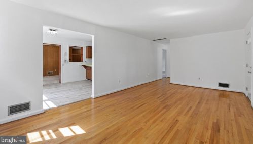 7902 Ashton St, Alexandria VA 22309-1341 exterior