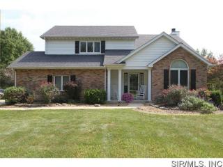 18 Royal Oaks Dr, Troy, IL 62294-2724